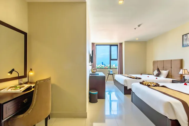 Renovated, Deluxe, Family، Ocean Haven Hotel 2/2