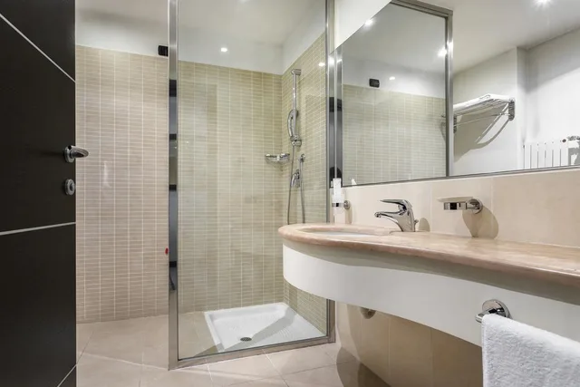 غرفة قياسية بسريرين منفصلين، B&B HOTELS Park Hotel Cassano 1/1
