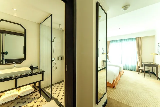 غرفة ديلوكس بسريرين منفصلين بإطلالة على المدينة، Charmant Suites a Boutique Hotel Can Tho 4/4