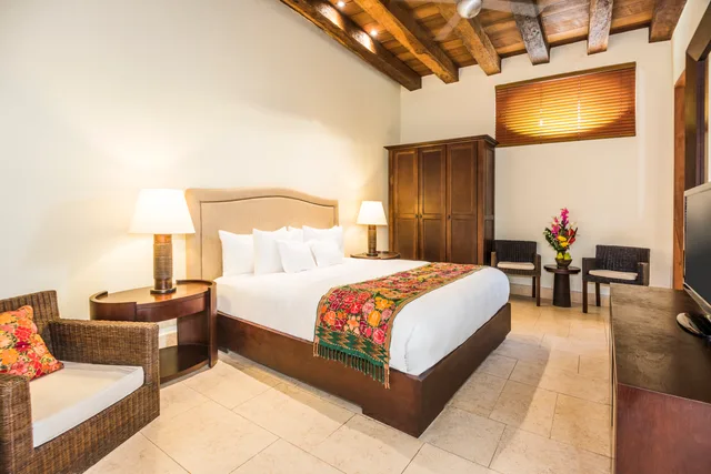 Superior, Double Bed, Ananda Hotel Boutique 3/5