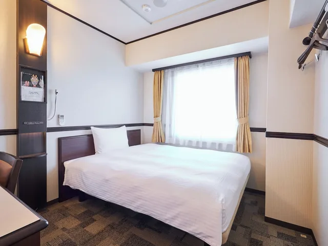 غرفة مفردة بسرير مزدوج للمدخنين، TOYOKO INN TOKYO OTEMACHI A1 1/4