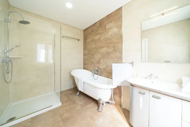 غرفة سوبيريور بسرير كينج، Silver Seahorse Garden Retreat 7/8