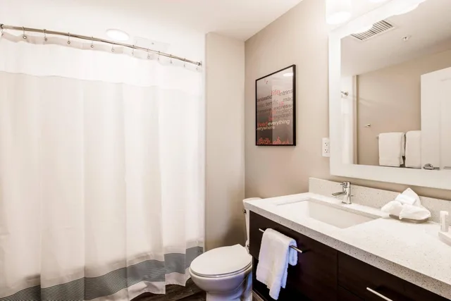 استوديو بسرير كوين، Towneplace Suites Cleveland 5/8