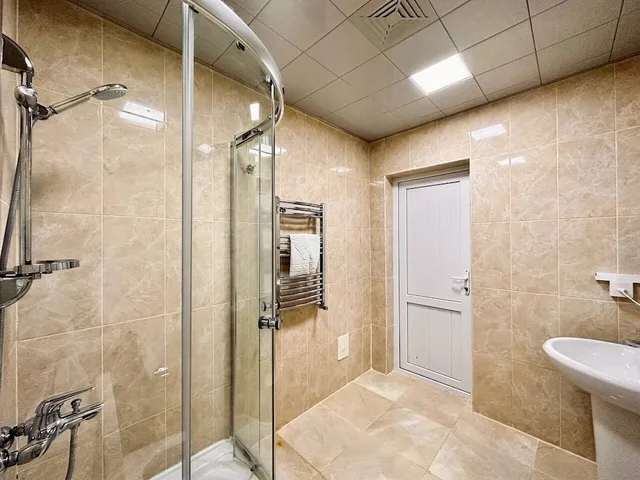 شاليه عائلي بسرير كينج وسريرين فرديين، Deluxe Park Qusar Resort & Spa Hotel 3/4
