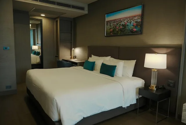 استوديو تنفيذي بسرير كينج، Wyndham Bangkok Queen Convention Centre 2/10