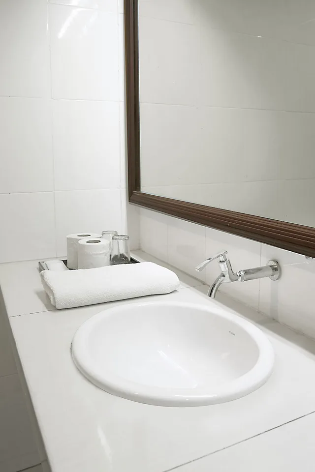غرفة ثلاثية، GARDEN INN 1/1