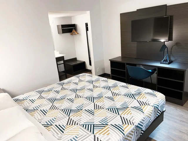 غرفة قياسية بسرير كينج لذوي الإعاقة، Motel6 Amarillo, TX - Airport 4/7