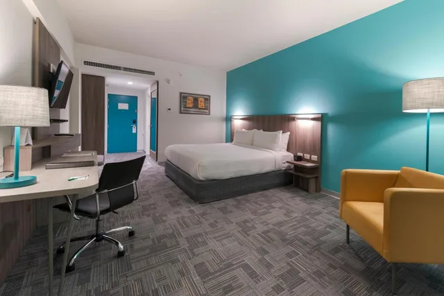 غرفة قياسية بسرير كوين، Holiday Inn Lima Airport 7/7