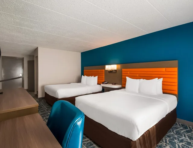 Efficiency, 2 Queen Beds, Accessible، Comfort Inn Falls Church - Tysons Corner 5/10