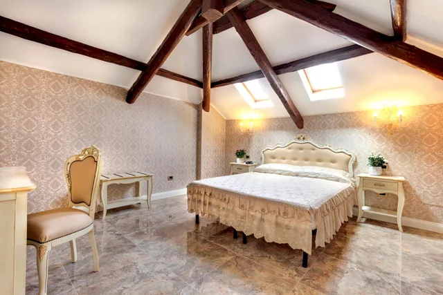 Room, Double or Twin Bed, Attic، New Reiter Hotel 6/8