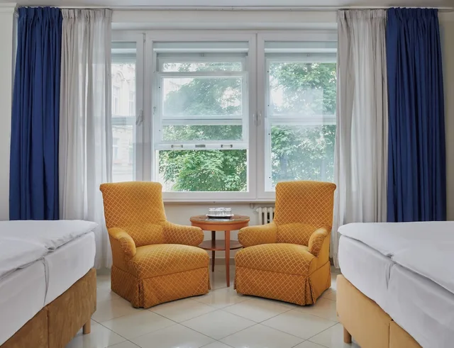 غرفة رباعية بسرير كوين وسريرين منفصلين، Hotel Bologna 6/9