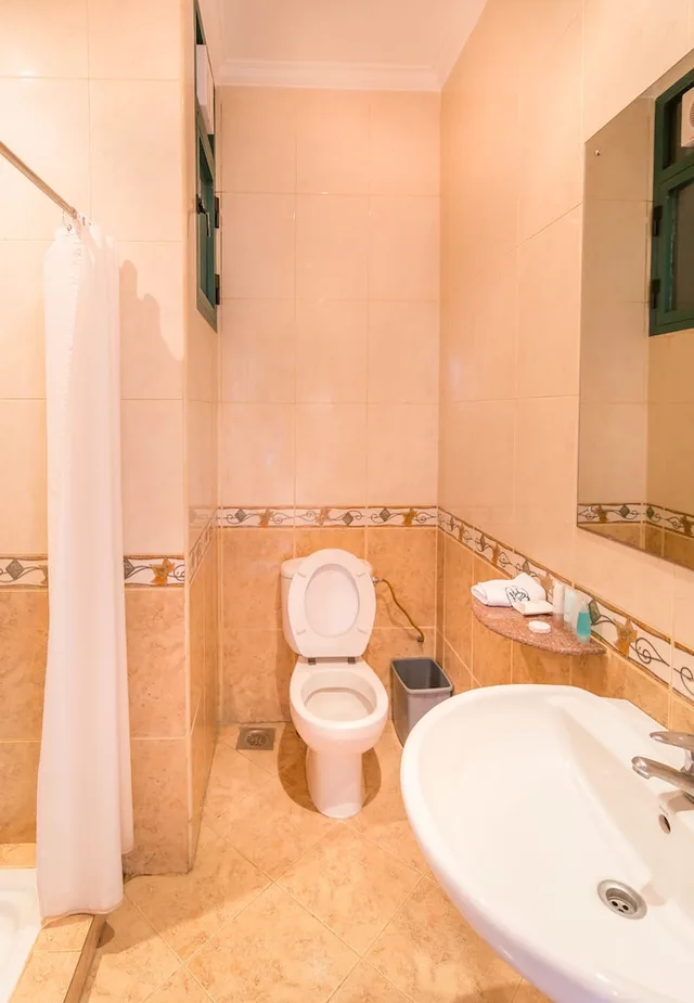 1 Bedroom, Executive, Suite, King Bed, Gold Crest Hotel Arusha 2/2
