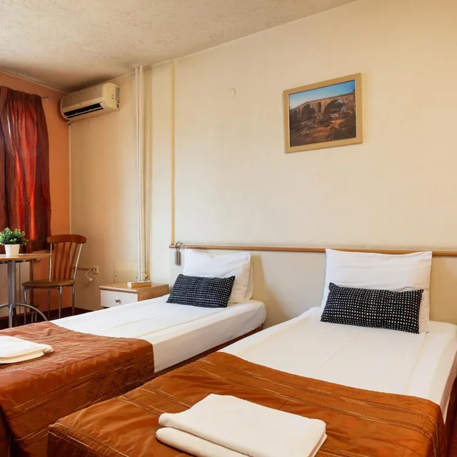غرفة مفردة، Brod Hotel 13/20
