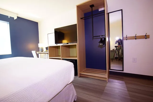 غرفة بسرير كينج لذوي الإعاقة، Quality Inn & Suites Georgetown - Seaford 1/4