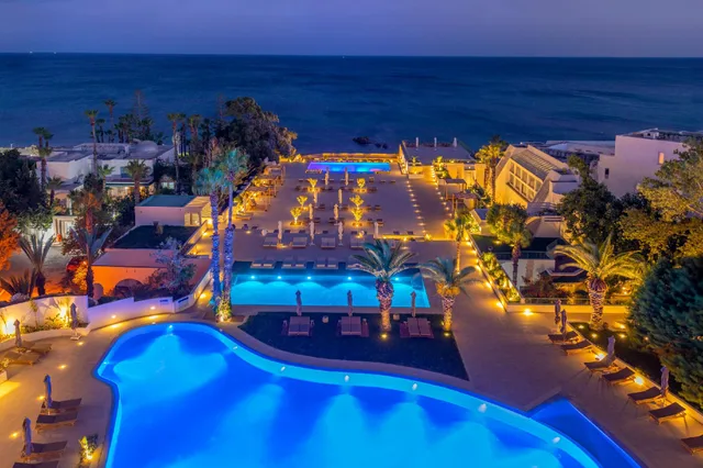 غرفة بريميوم بسرير مزدوج أو سريرين منفصلين، Royal Azur Thalassa 1/1