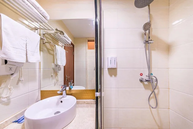 غرفة بزنس بسرير مزدوج، Kaiserdom Hotel Guangzhou Airport Branch 8/10