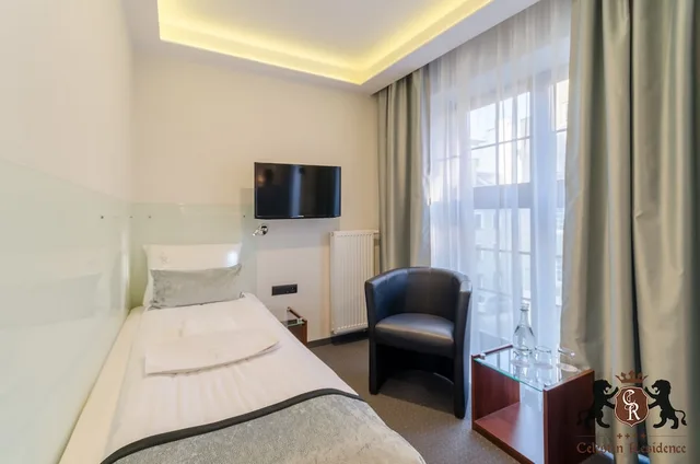 غرفة ثلاثية، Celestin Residence 3/6