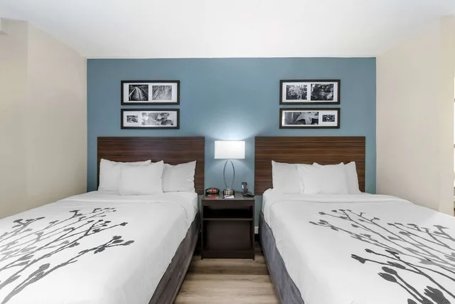 غرفة قياسية بسريرين مزدوجين، Sleep Inn Mt. Pleasant - Charleston 2/10