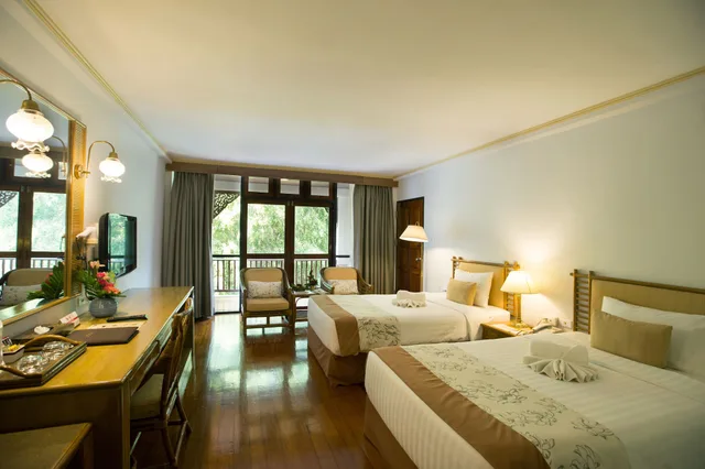 غرفة ديلوكس بسرير كينج بإطلالة على المسبح، Imperial Mae Hong Son Resort 1/6