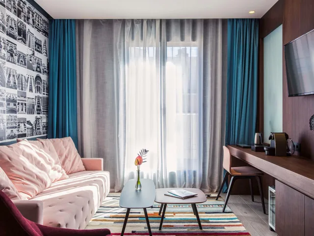 غرفة سوبيريور، Motel One Madrid Plaza de Espana (ex. Mercure Madrid) 2/3