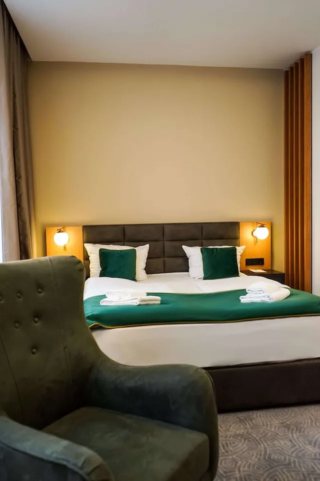 غرفة سوبيريور بسرير كوين، M-Pire Hotel 1/3