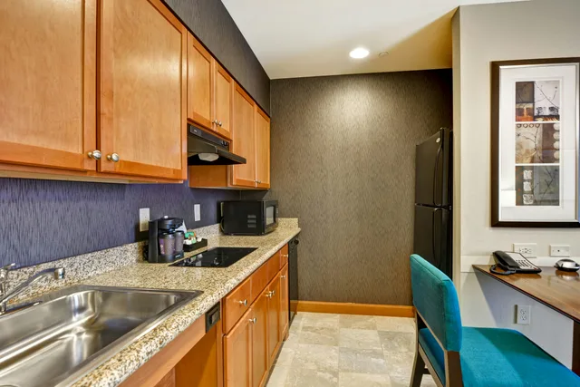 جناح بسرير كينج بحوض جاكوزي، Homewood Suites by Hilton Mobile East Bay Daphne 3/3