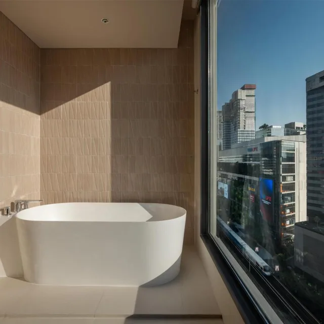 جناح جونيور ركني بسرير مزدوج، KROMO Bangkok, Curio Collection by Hilton 3/4