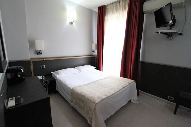 غرفة قياسية بسرير مزدوج، Corallo Hotel 3/9