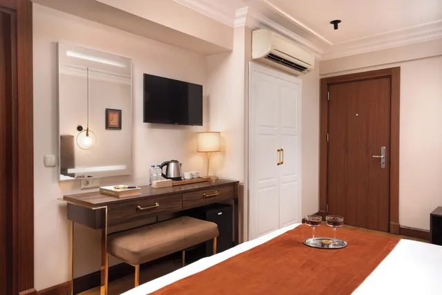 Standard, Queen Bed, Recital Park Hotel 3/4