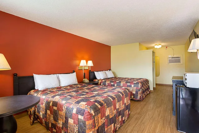 غرفة بسريرين كوين، Rodeway Inn Roswell West 2/6