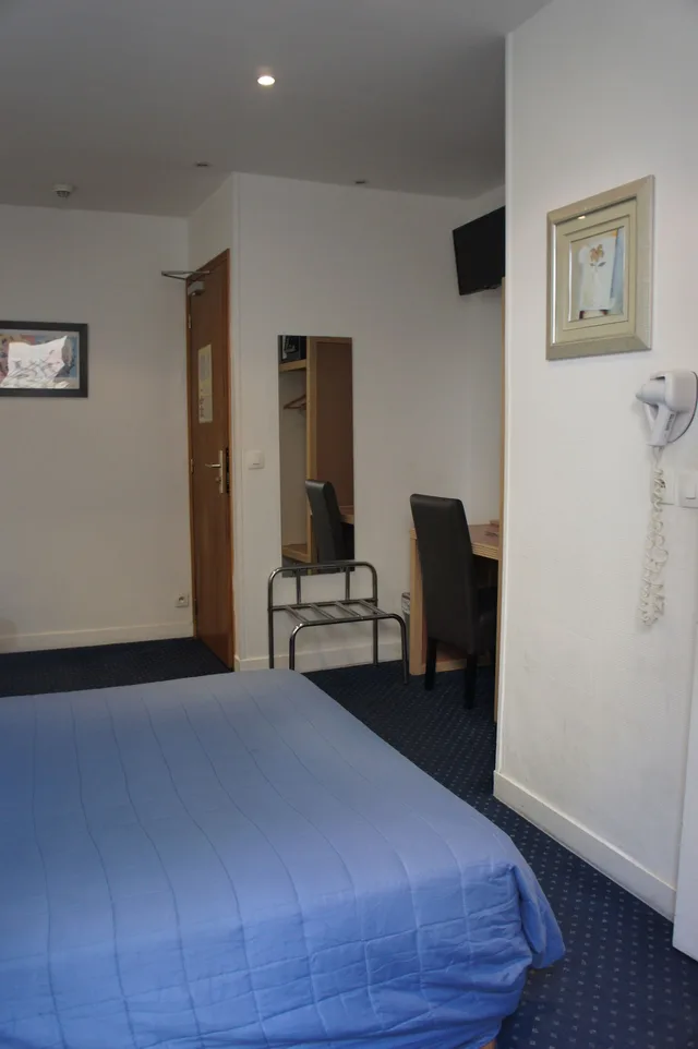 غرفة مفردة، Edgar Quinet Hotel 6/7