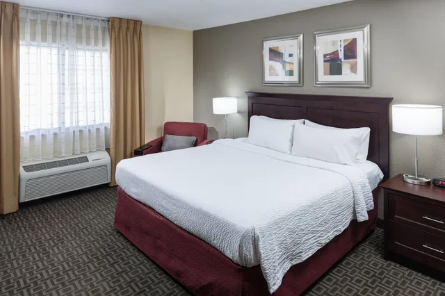 استوديو بسرير كينج مع أريكة، Towneplace Suites Texarkana 2/8