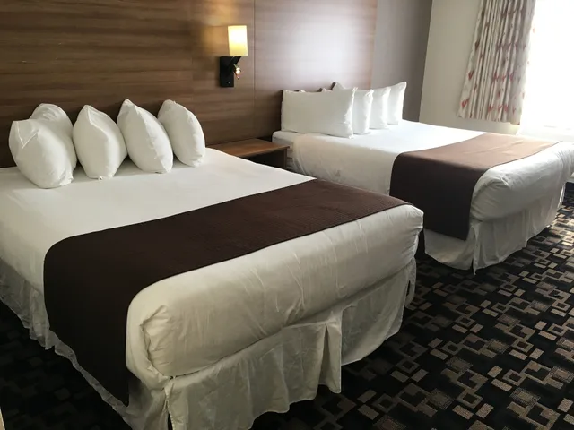 غرفة بسريرين كوين، Baymont by Wyndham Medicine Hat 8/10