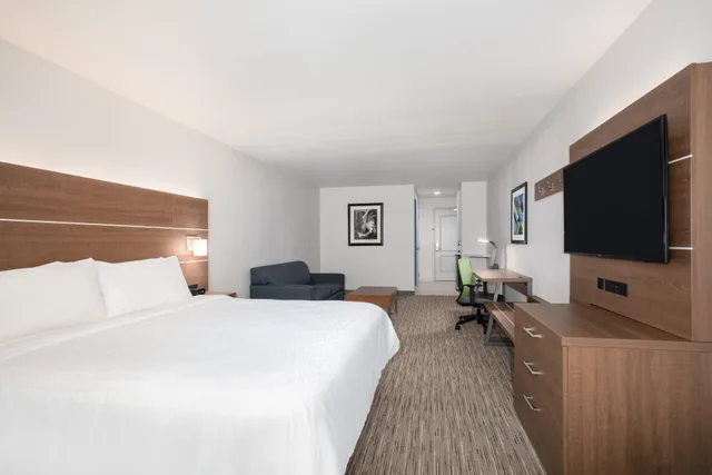 جناح بسرير كينج، Holiday Inn Express and Suites Chowchilla - Yosemite Park Area 1/1