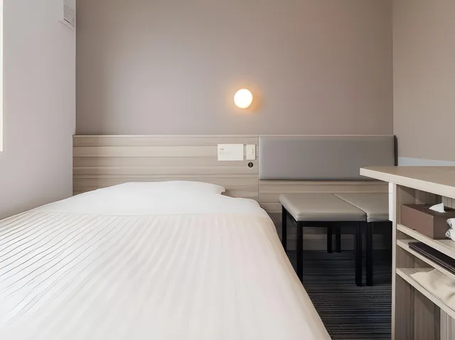 Extra, Double Bed، Super Hotel Yokohama Kannai 1/1