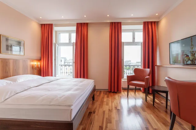 غرفة بزنس بسرير مزدوج أو سريرين منفصلين، Hotel Schweizerhof Basel 2/10