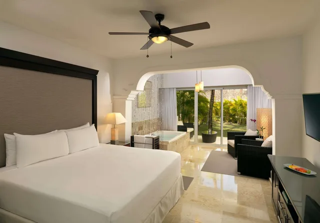 The Level, Palm, Tropical, Junior Suite، Melia Caribe Beach Resort - All Inclusive 1/7