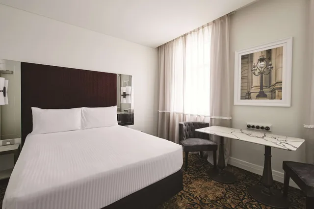 Business, Queen Bed, Yarra View، Rendezvous Hotel Melbourne 2/4