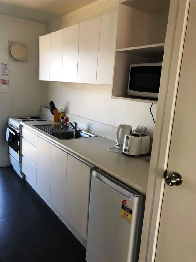 2 Bedrooms, Family, Apartment, Grosvenor Motor Inn 8/10