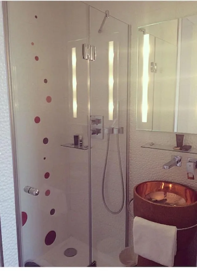 غرفة مفردة، Les Bulles de Paris Hotel 6/6