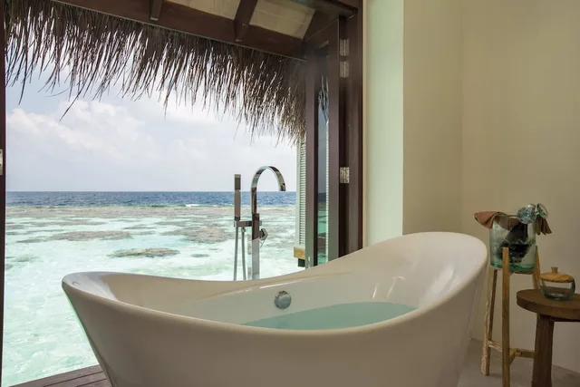 Drift Thelu Veliga Retreat، Male 24/50