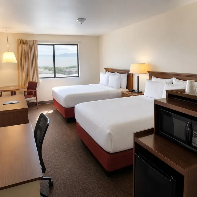 Room, 2 Queen Beds, Days Inn by Wyndham Lake Point 5/10