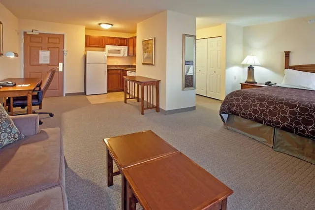جناح استوديو بسرير كوين بمطبخ، Staybridge Suites Albuquerque Airport 2/5
