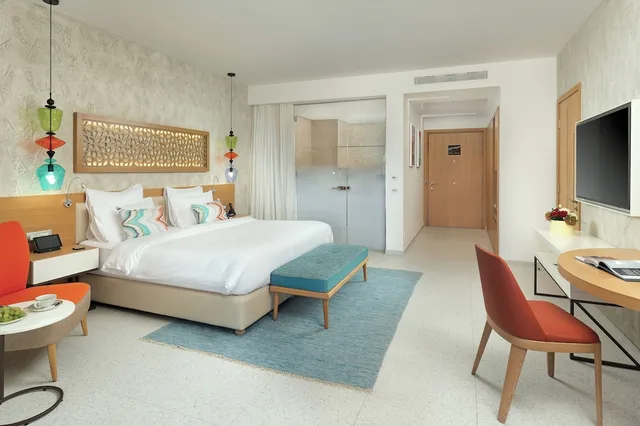 غرفة سوبيريور بسريرين منفصلين، The Chedi Lustica Bay Hotel 3/10