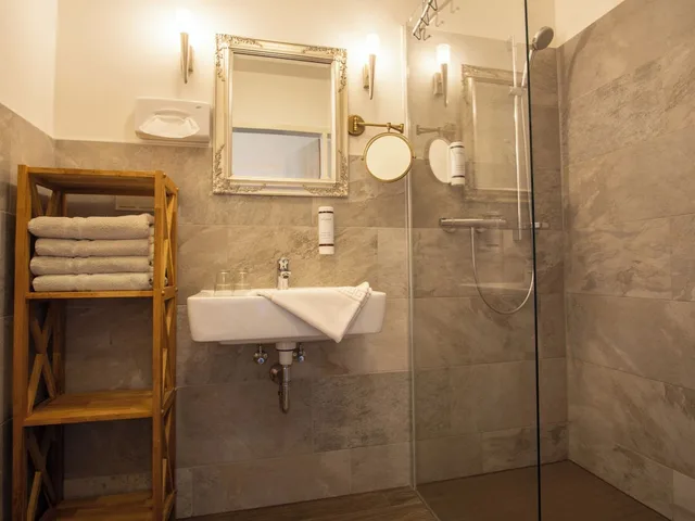 غرفة مفردة بسرير مزدوج، Hasseröder Burghotel 10/10