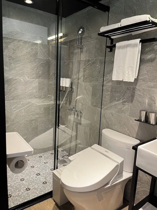 غرفة كومفورت بسرير مزدوج، Nk Hostel 4/6
