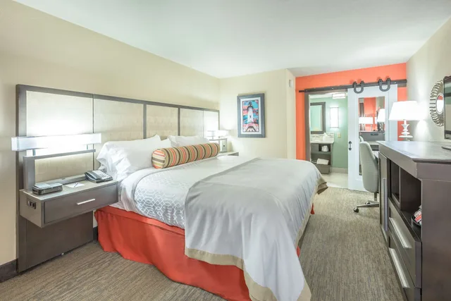 Standard, King Bed, Pool Side، Best Western Plus St. Simons 2/7
