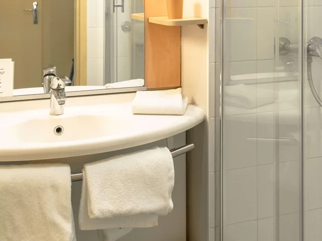 غرفة قياسية بسرير كوين، ibis Styles Dax Miradour 10/10