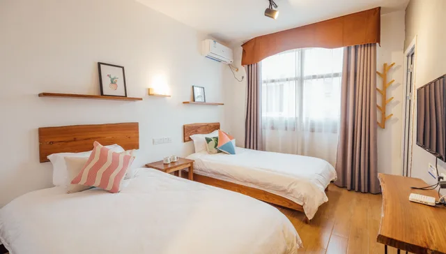 غرفة قياسية بسريرين منفصلين، Zhang Jiajie Zhijue Art Hotel 3/10