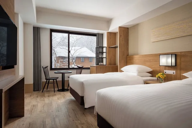 غرفة بريميوم بسريرين منفصلين، Courtyard By Marriott Hotel Hakuba 1/8